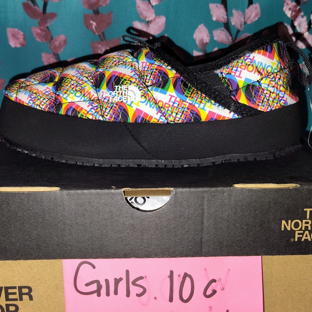 The North Face Black Slippers with Thick Sole